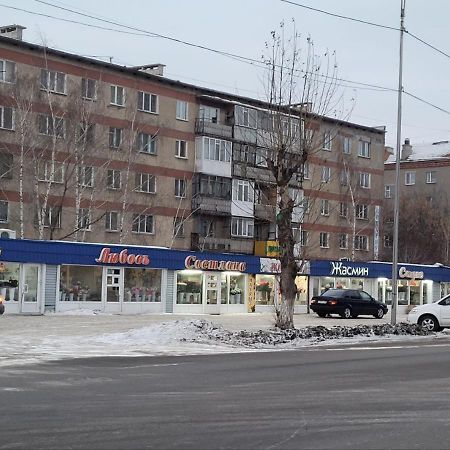 1 Комнатные Апартаменты На Садуакасова 24 Kokşetau Exterior foto