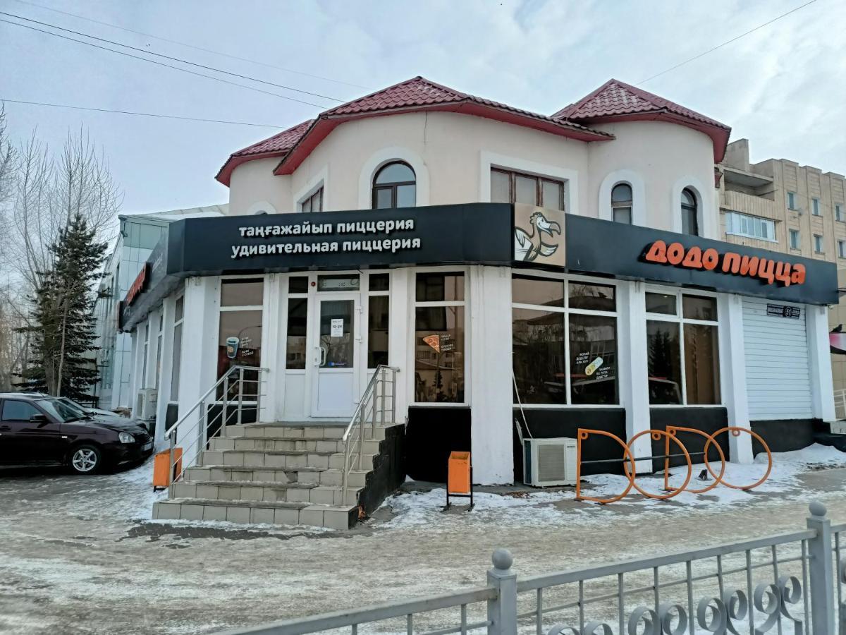 1 Комнатные Апартаменты На Садуакасова 24 Kokşetau Exterior foto