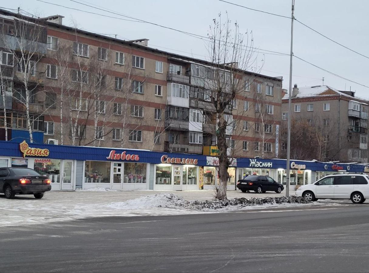 1 Комнатные Апартаменты На Садуакасова 24 Kokşetau Exterior foto